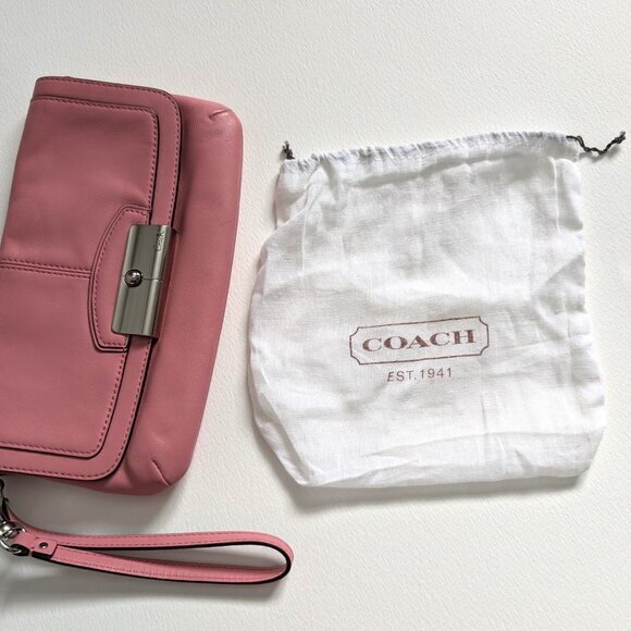 Coach branch Kristin Soft Leather pink wristlet/clutch - Picture 13 of 13